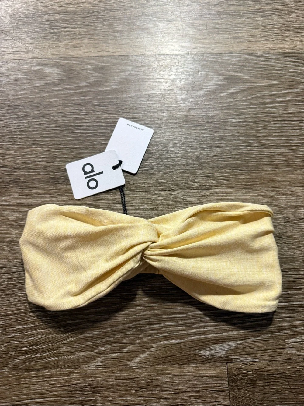 NWT Alo Yoga Alosoft Headband Warm Butter Heather